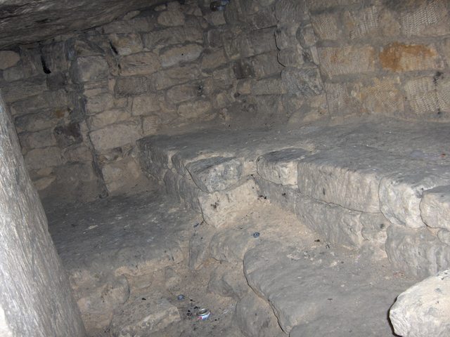 2005-12-28_040