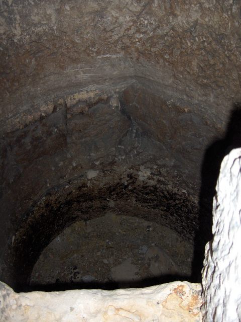 2005-12-28_081