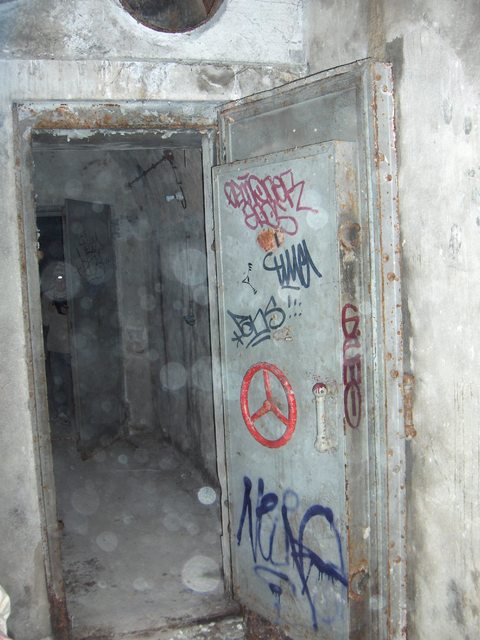 2005-02-27_12