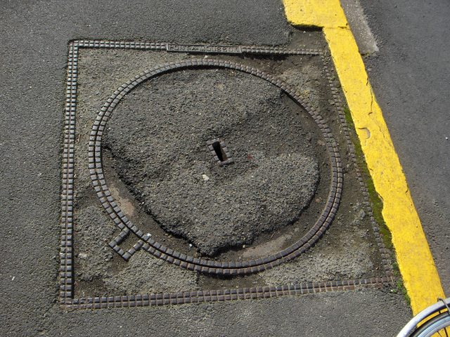 r06